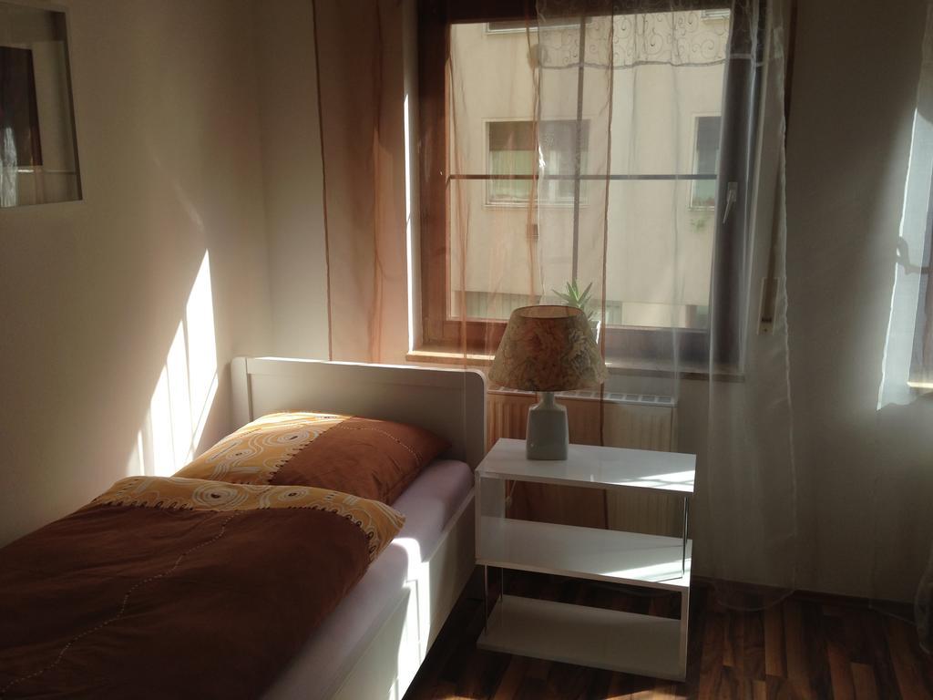 Apartment Nuernberg City-Center Стая снимка